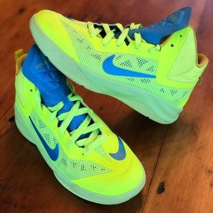 Nike Hyperfuse Baseketball Shoes